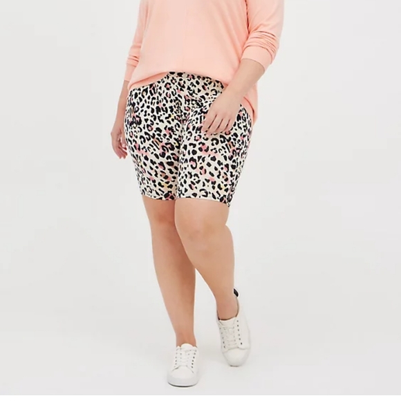 torrid Pants - Torrid leopard bike shorts